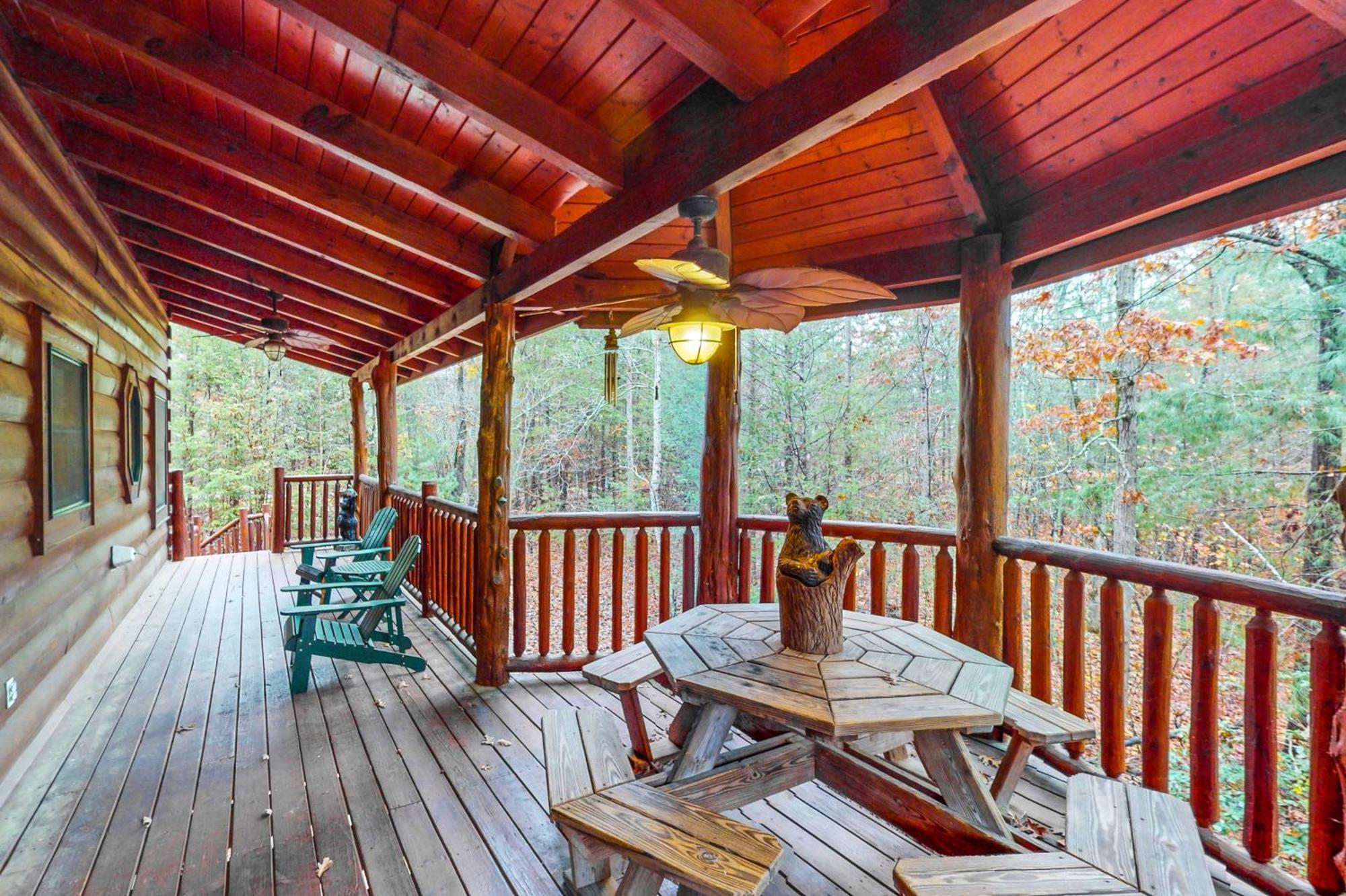 On Solid Ground Sevierville Exterior foto